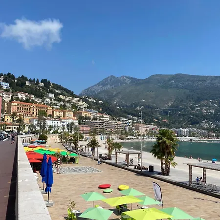 Refurbished In The Old Town, Steps From The