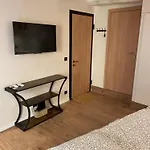 Refurbished In The Old Town, Steps From The *