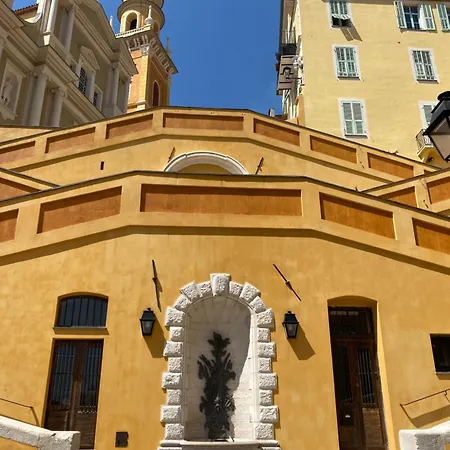 Appartement Refurbished In The Old Town, Steps From The *
