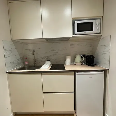 Refurbished In The Old Town, Steps From The Appartement *