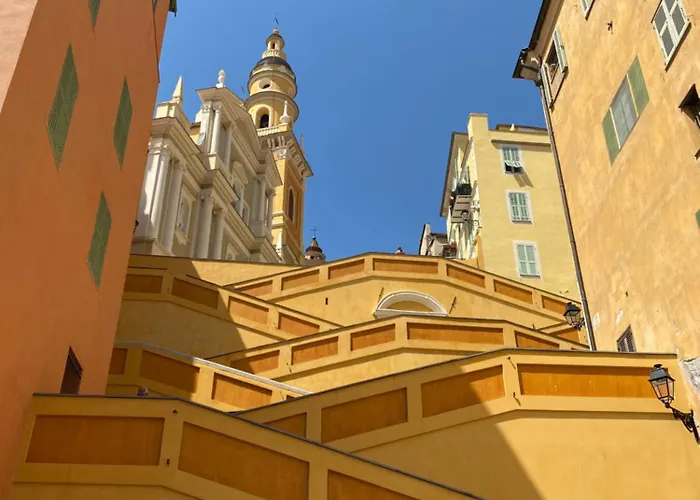 Daire Refurbished In The Old Town, Steps From The *